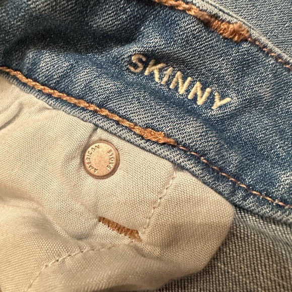 AE light wash next level stretch skinny jeans - Picture 5 of 6